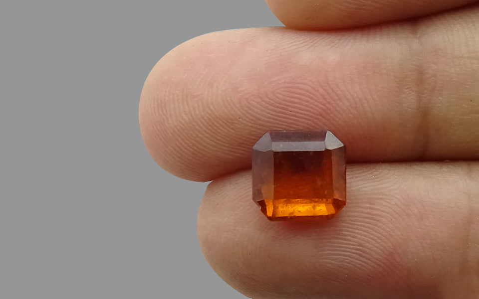 Hessonite (Gomed) - 3.8 Carat