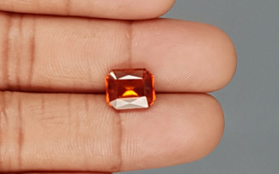 African Hessonite Garnet  4.38 Carat Prime Quality HG-8151