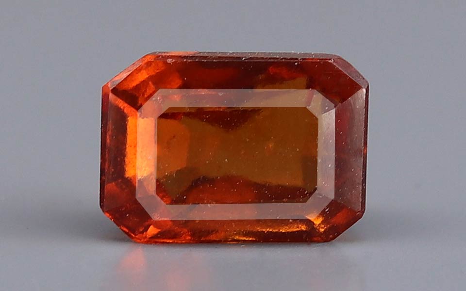 Hessonite (Gomed) - 4.88 Carat