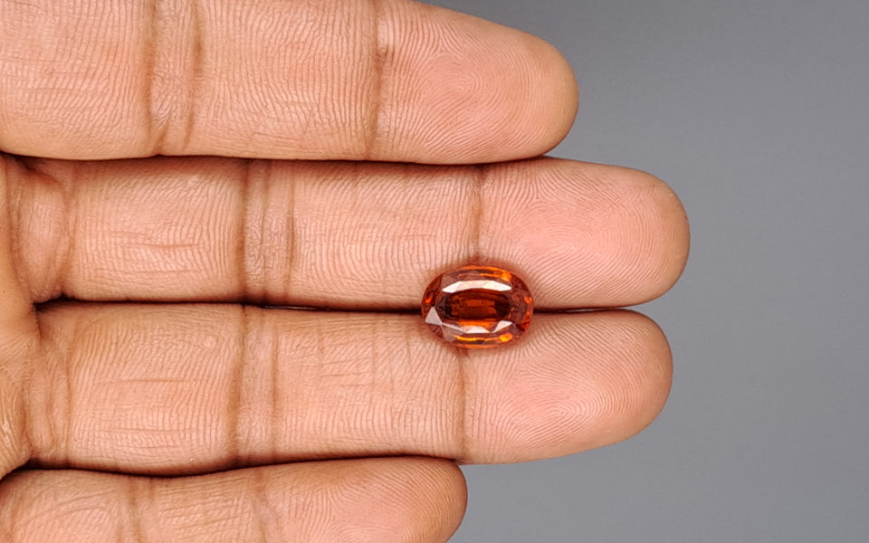 Hessonite (Gomed) - 4.94 Carat