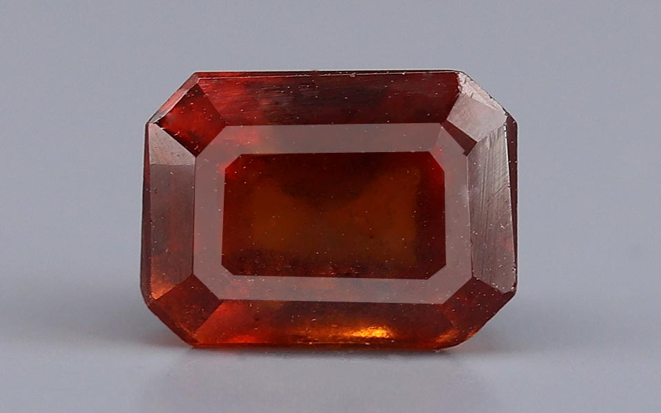 Hessonite (Gomed) - 5.83 Carat