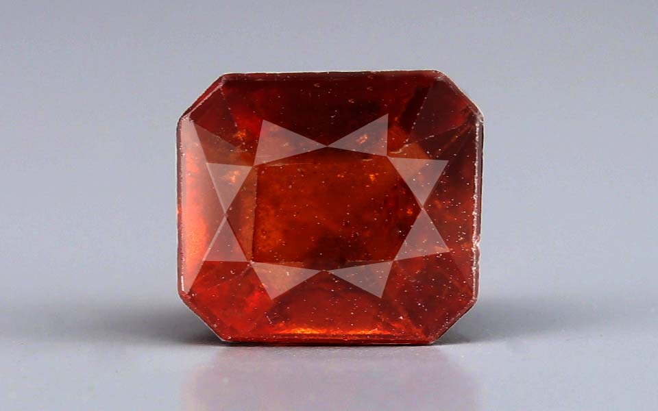 Hessonite (Gomed) - 5.96 Carat
