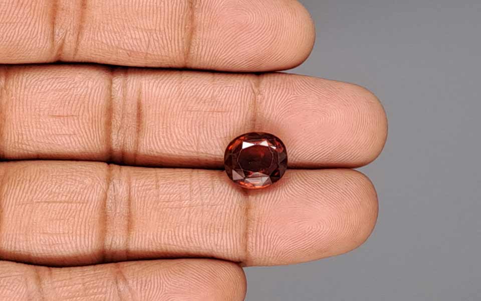 Hessonite (Gomed) - 5.97 Carat
