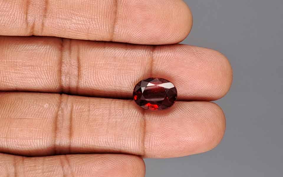 Hessonite (Gomed) - 6.04 Carat
