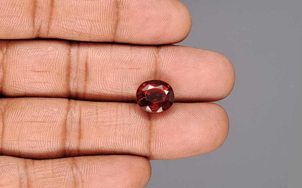 Hessonite (Gomed) - 6.07 Carat
