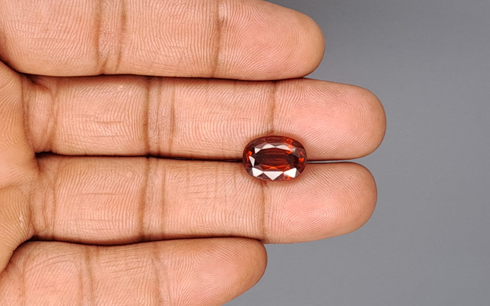 Hessonite (Gomed) - 6.29 Carat