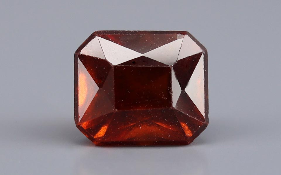 Hessonite (Gomed) - 6.37 Carat