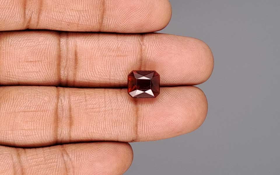 Ceylon Hessonite (Gomed) Garnet - 6.37 Carats Limited Quality HG-8329