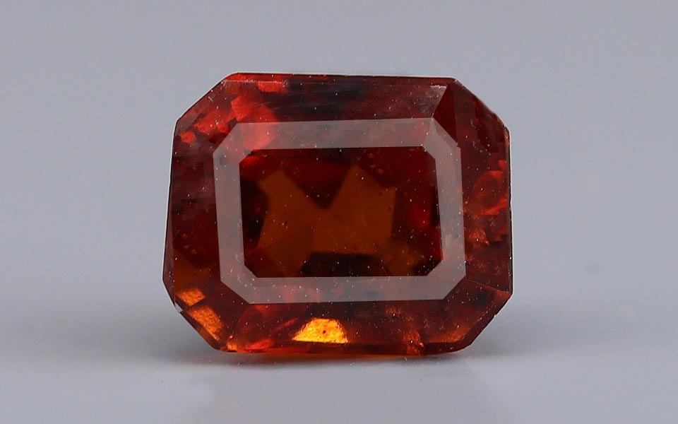 Hessonite (Gomed) - 6.41 Carat