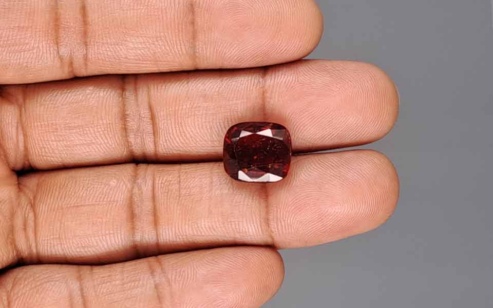 Hessonite (Gomed) - 9.02 Carat