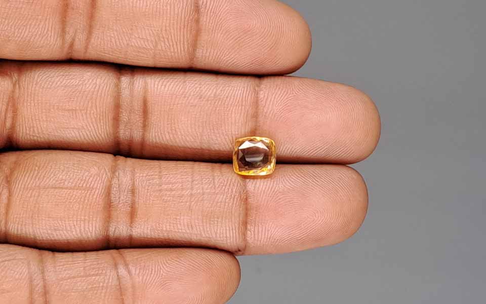Yellow Sapphire - 2.12 Carats
