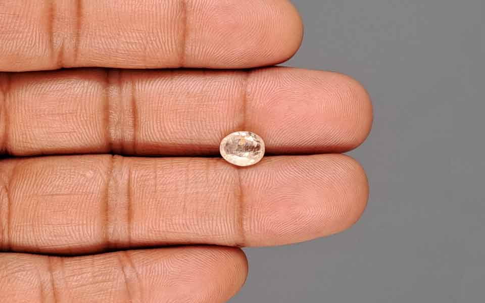 Ceylon Yellow Sapphire - 2.20 Carat Fine Quality CYS-4108