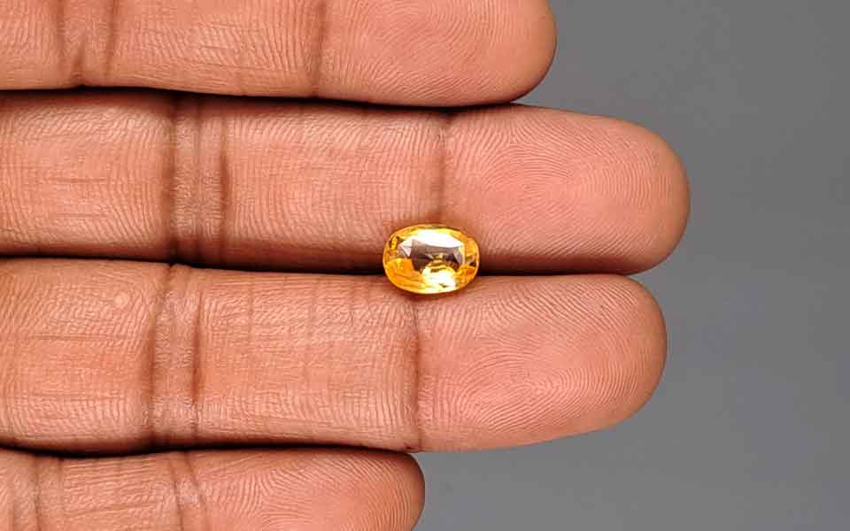 Yellow Sapphire - 2.28 Carats