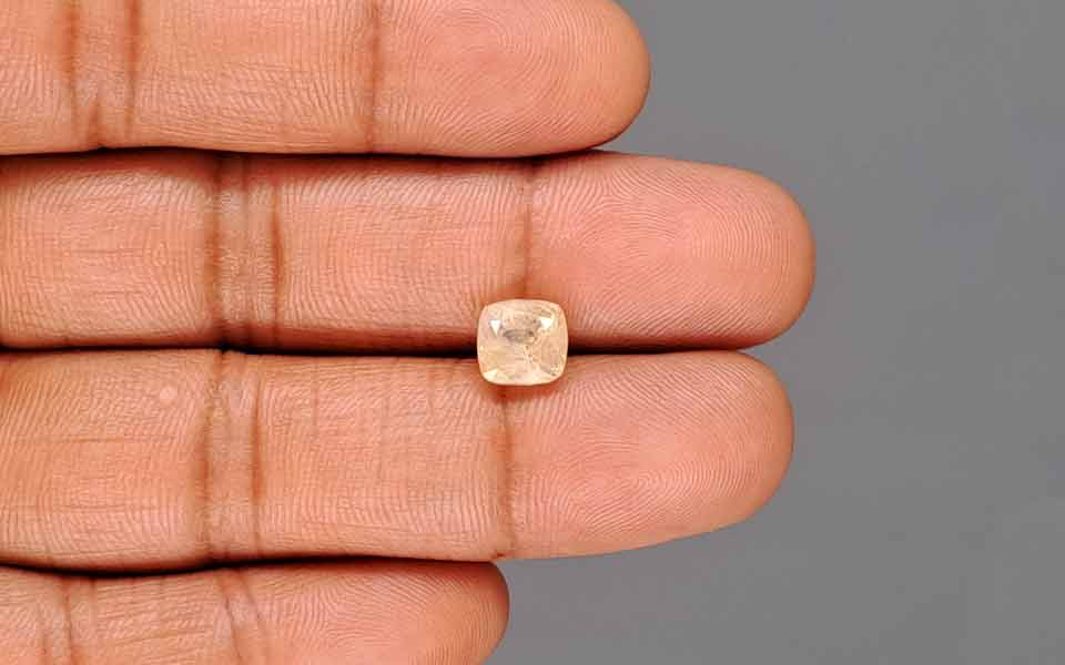Yellow Sapphire - 2.98 Carats