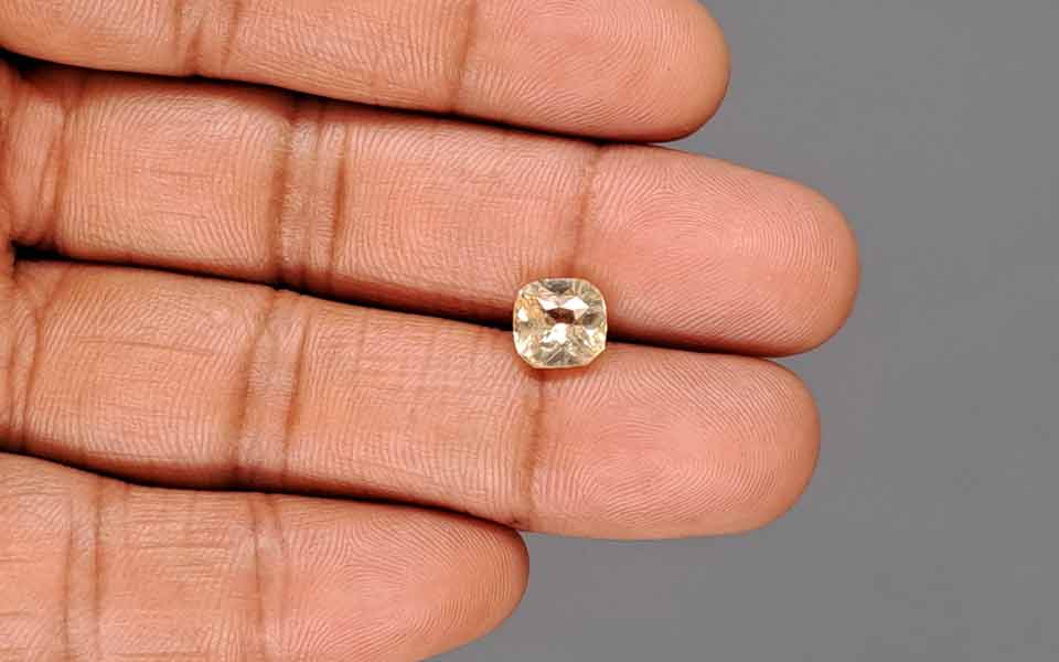 Yellow Sapphire - 3.00 Carats