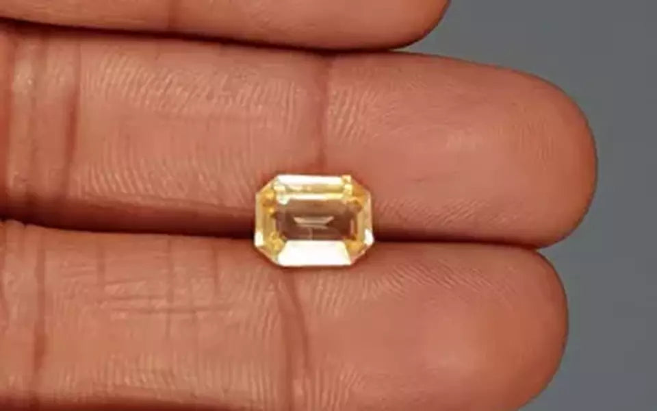 Ceylon Yellow Sapphire - 3.09 Carat Rare Quality CYS-3909