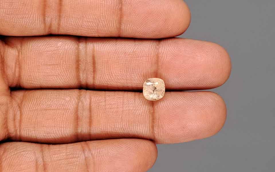 Yellow Sapphire - 3.12 Carats