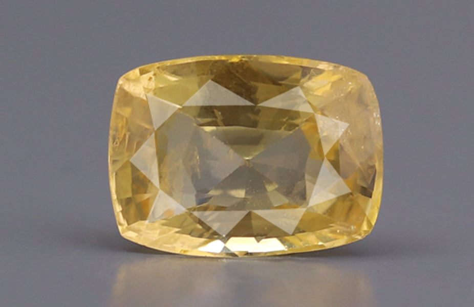 Yellow Sapphire - 3.23 Carats