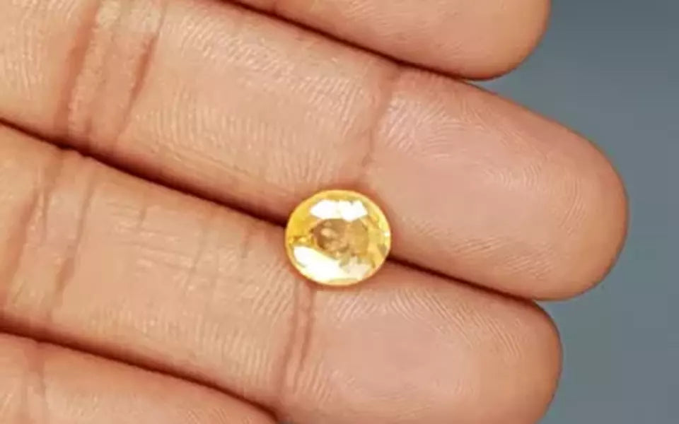 Yellow Sapphire - 3.25 Carats