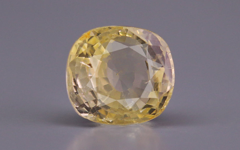 Yellow Sapphire - 3.44 Carats