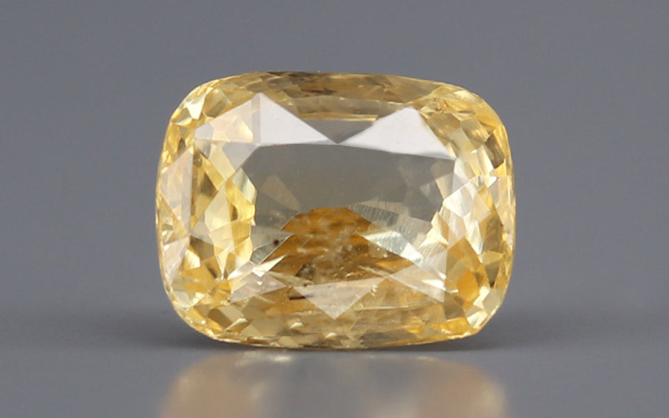 Yellow Sapphire - 3.51 Carats