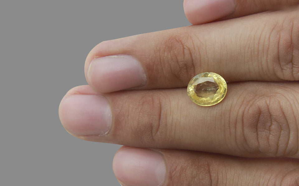 Yellow Sapphire - 3.54 Carats