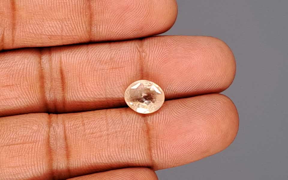 Yellow Sapphire - 3.74 Carats