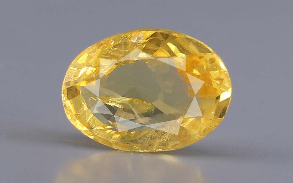 Yellow Sapphire - 3.78 Carats