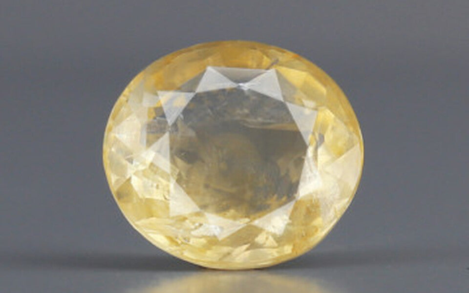 Yellow Sapphire - 3.79 Carats