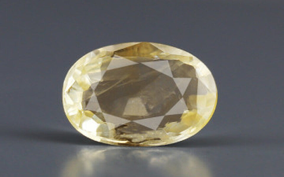 Yellow Sapphire - 3.92 Carats
