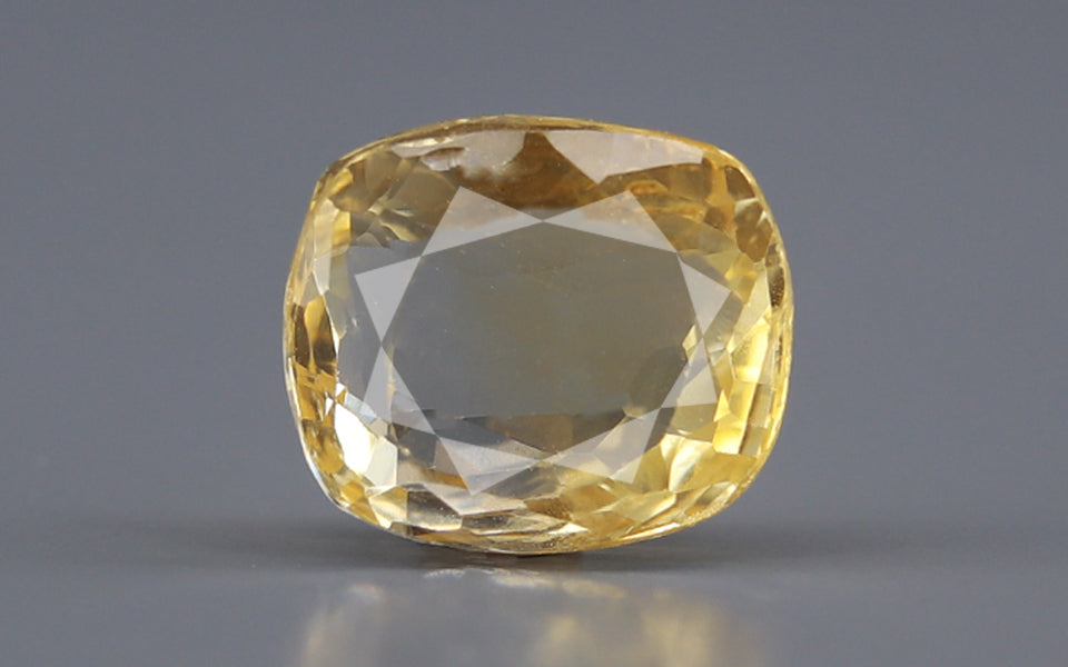 Yellow Sapphire - 3.97 Carats