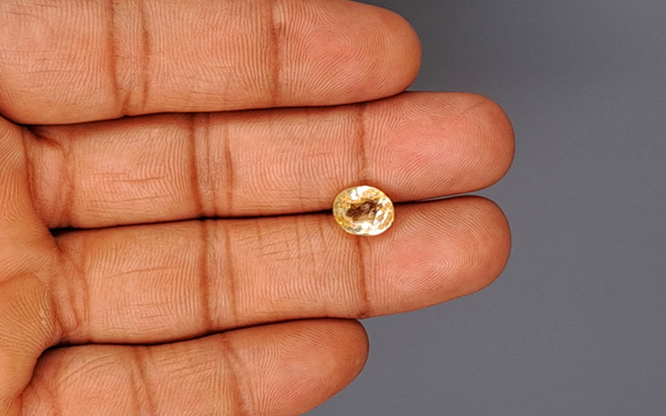 Ceylon Yellow Sapphire - 3.99 Carat Limited Quality CYS-3936