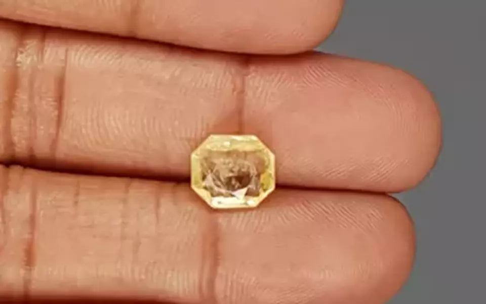 Yellow Sapphire - 4.00 Carats