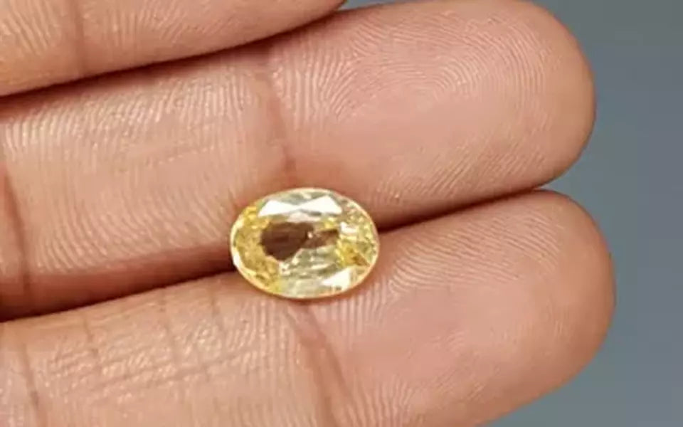 Ceylon Yellow Sapphire - 4.06 Carat Limited Quality CYS-3919