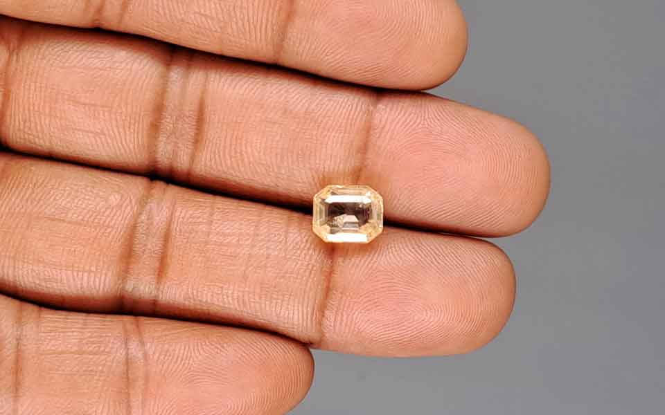Ceylon Yellow Sapphire - 4.10 Carat Limited Quality CYS-4057