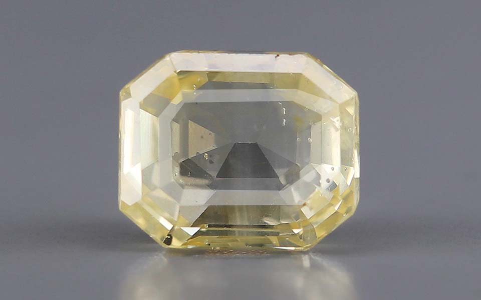 Yellow Sapphire - 4.10 Carats