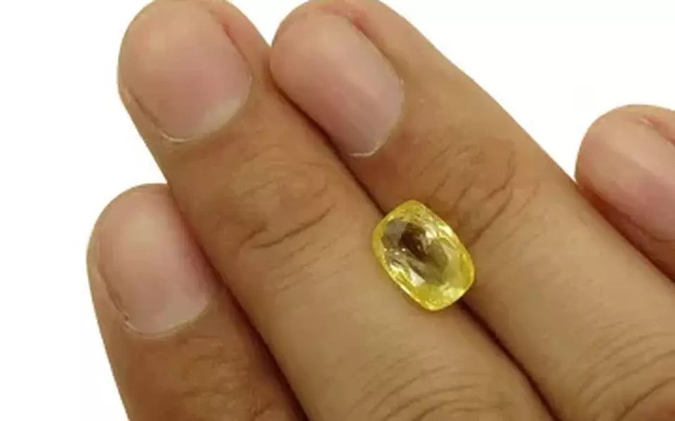 Yellow Sapphire - 4.15 Carats