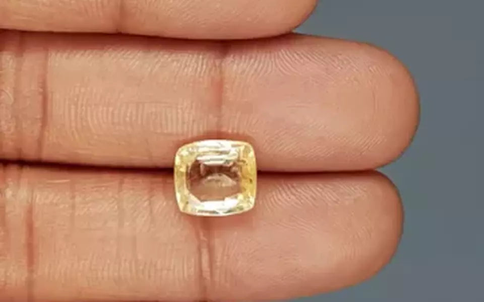 Yellow Sapphire - 4.73 Carats