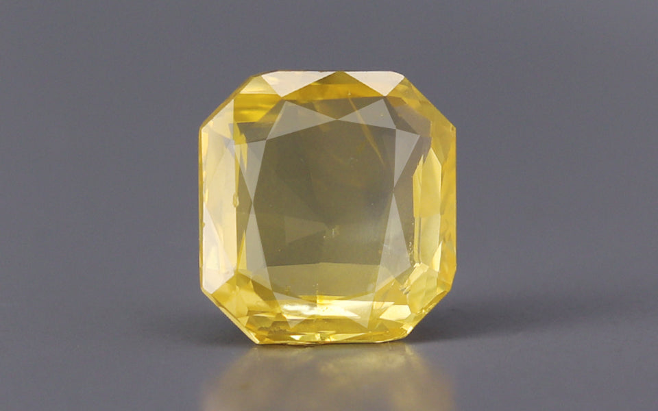 Yellow Sapphire - 4.81 Carats