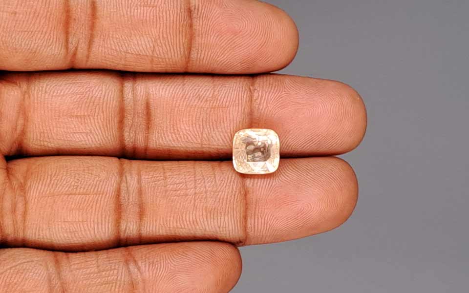 Ceylon Yellow Sapphire - 4.97 Carat Prime Quality CYS-4025
