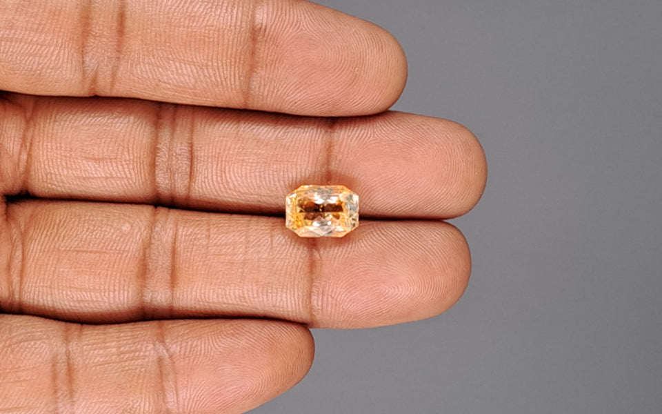 Yellow Sapphire - 5.01 Carats