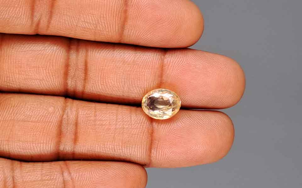 Yellow Sapphire - 5.05 Carats