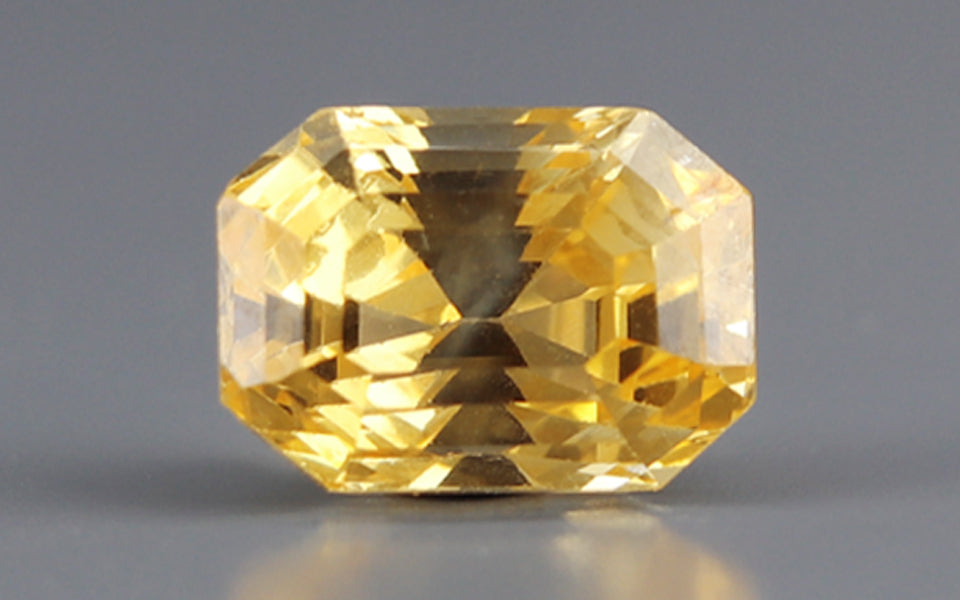 Yellow Sapphire - 5.13 Carats