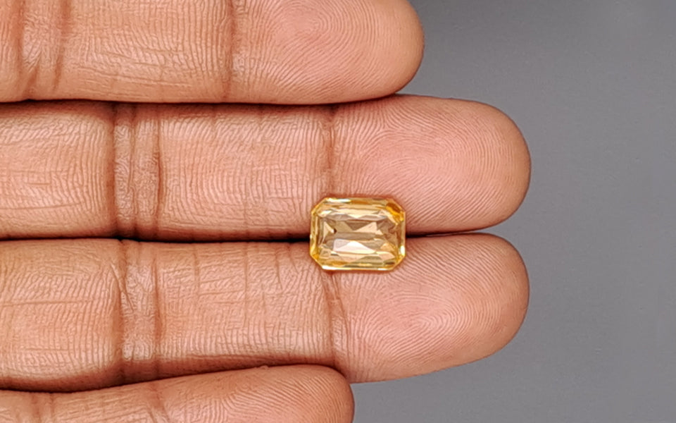 Yellow Sapphire - 5.15 Carats