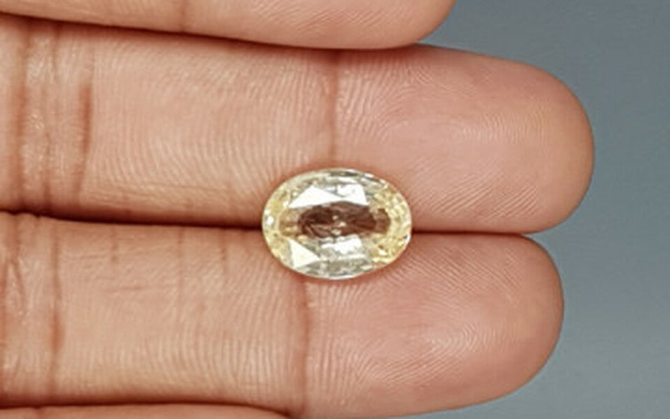 Yellow Sapphire - 5.30 Carats