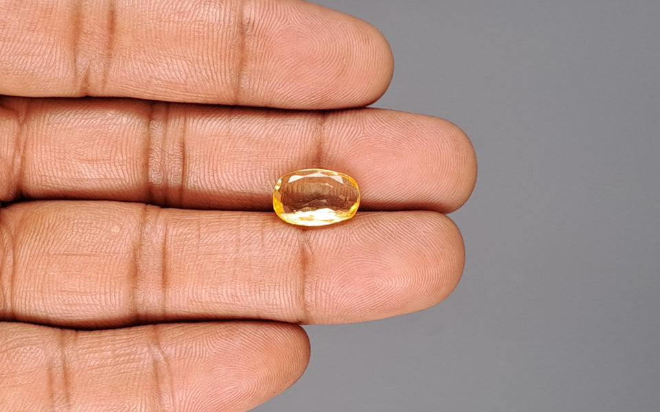 Yellow Sapphire - 5.35 Carats
