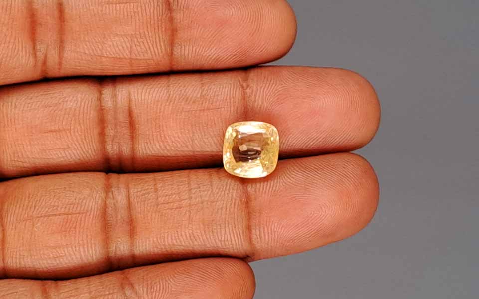 Ceylon Yellow Sapphire - 5.50 Carat Limited Quality CYS-4016