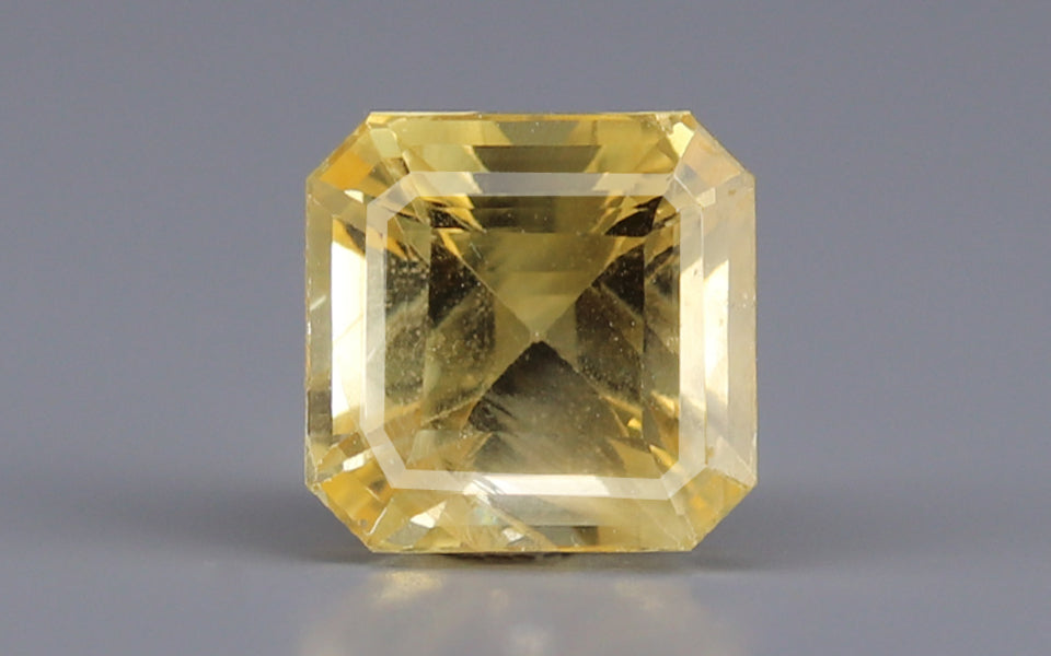 Yellow Sapphire - 5.63 Carats