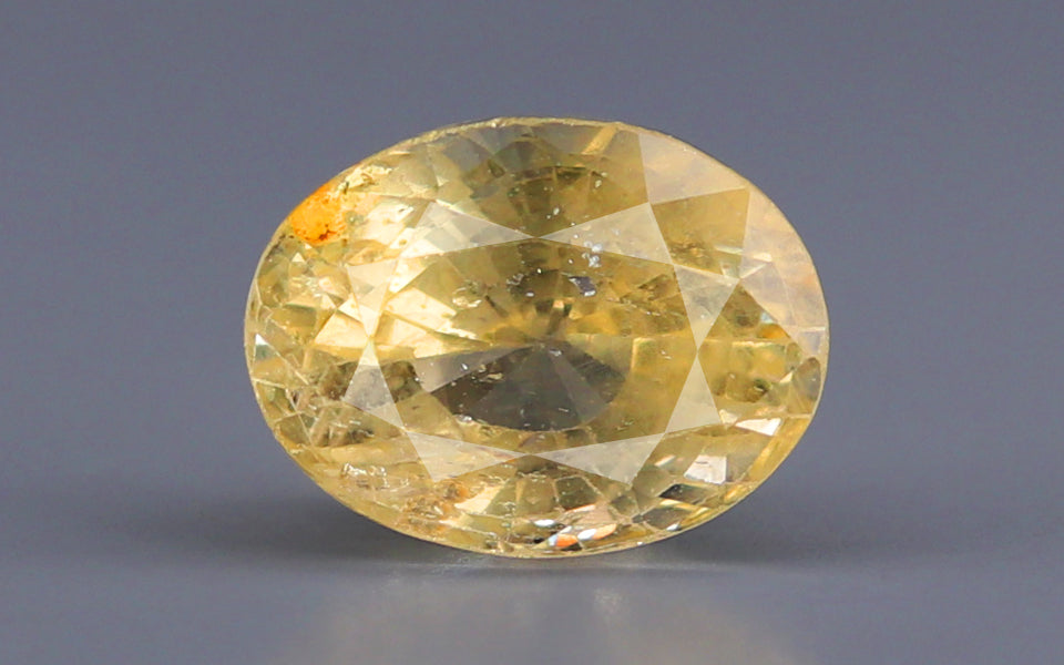 Yellow Sapphire - 5.77 Carats