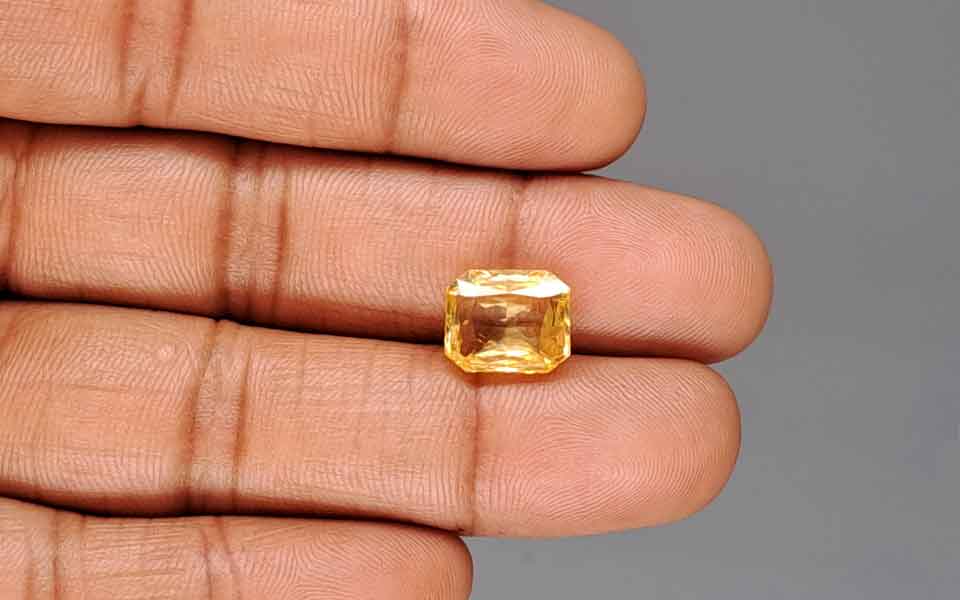 Yellow Sapphire - 6.30 Carats